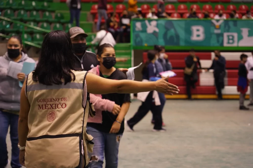 En 2 años, hubo 3 mil 500 operativos de vacunación en Chihuahua thumbnail