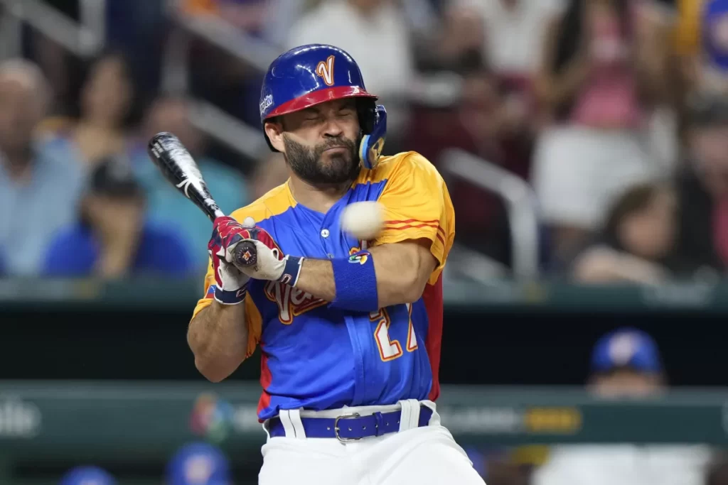 Altuve será operado tras fractura de pulgar derecho thumbnail