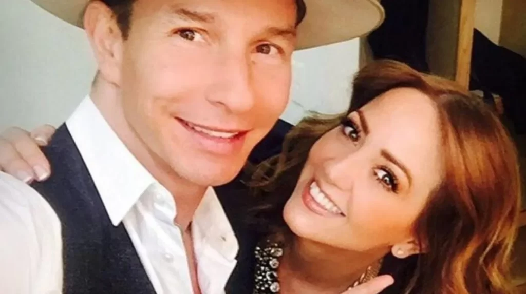 Andrea Legarreta y Erik Rubín- La ‘espontánea’ historia de amor que duró más de 22 años.jpg thumbnail
