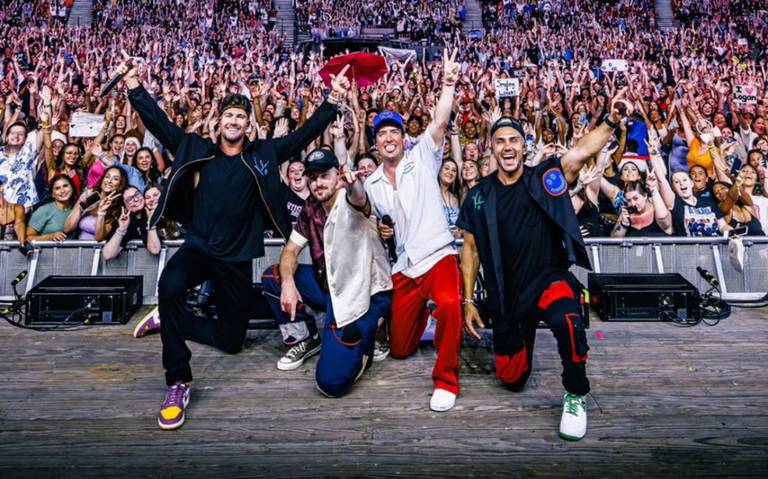 Big Time Rush provoca explosión de alegría en el Palacio de los Deportes thumbnail