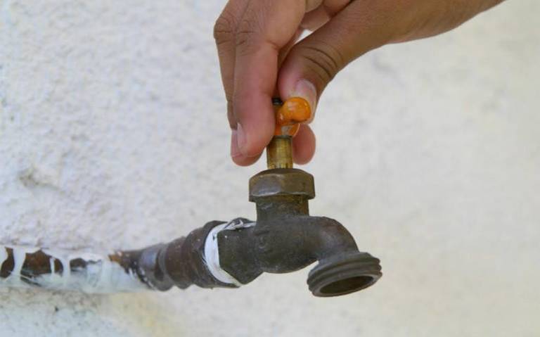 Después de cuatro días sin agua, se restablece suministro en la colonia Obrera thumbnail