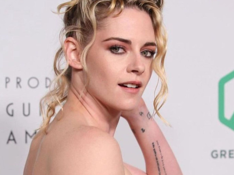 Kristen Stewart protagonizará película con exnovio; será comedia romántica thumbnail