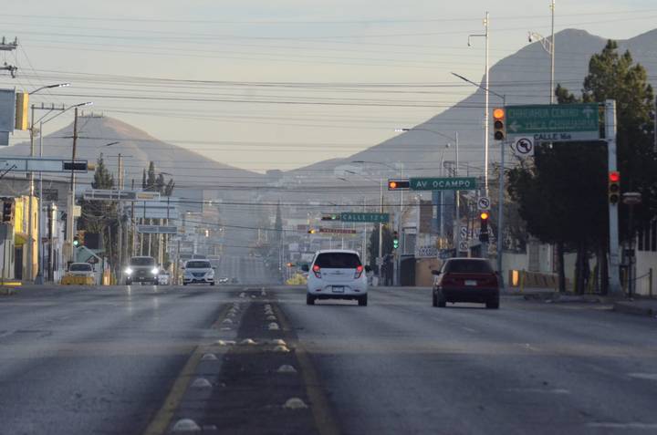 Lucen vacías las calles de la ciudad durante la primera mañana del 2023 thumbnail