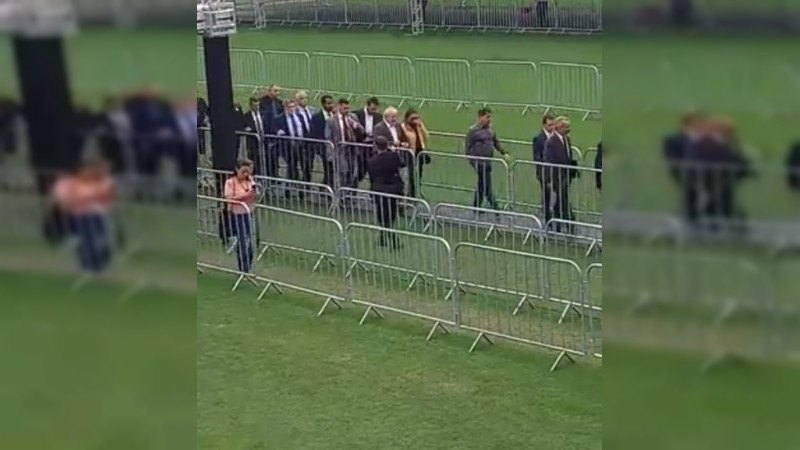 Lula da silva llega al estadio de Vila Belmiro para despedir a Pelé; máximo ídolo del futbol brasileño thumbnail