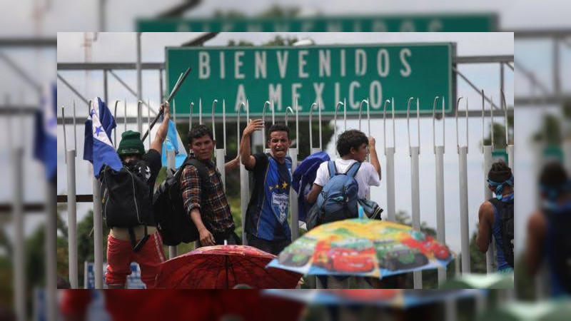 México deporta a 69 migrantes cubanos thumbnail