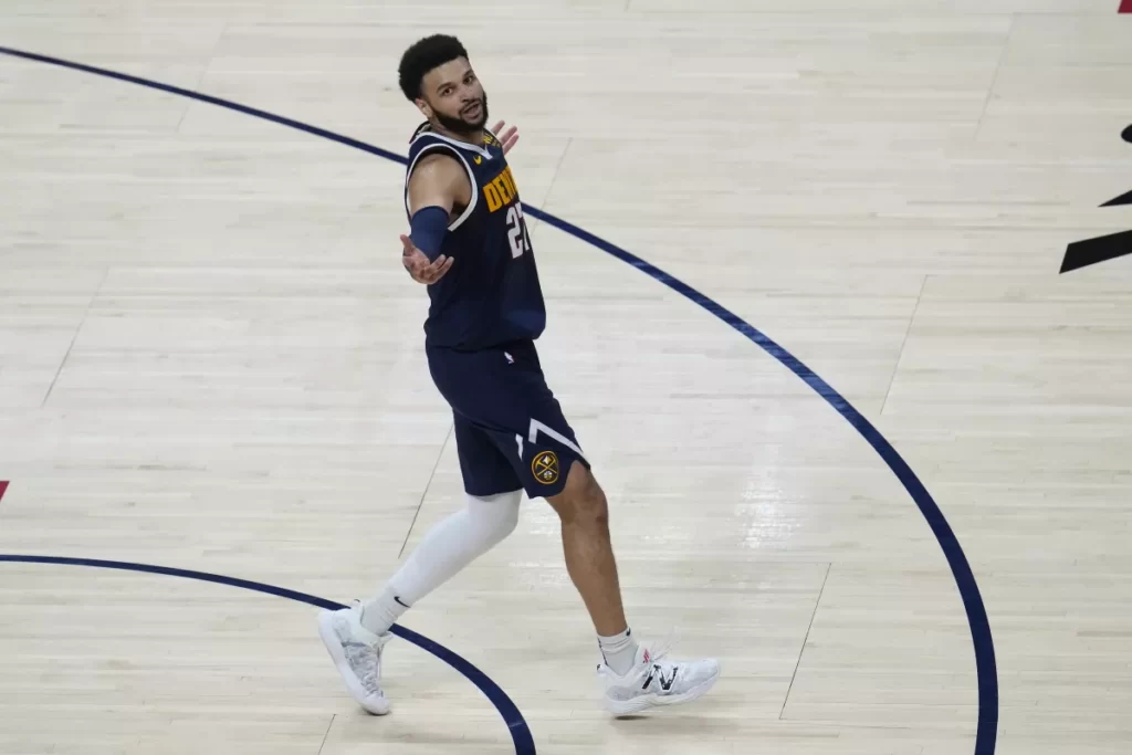 Murray brilla en 4to periodo; Nuggets amplían a 2-0 su ventaja sobre Lakers thumbnail