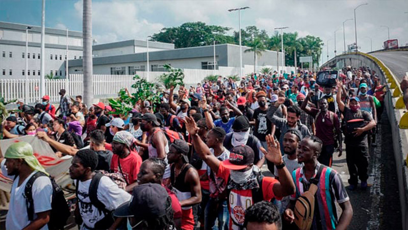 ONG calcula 18 mil haitianos varados en frontera sur de México thumbnail