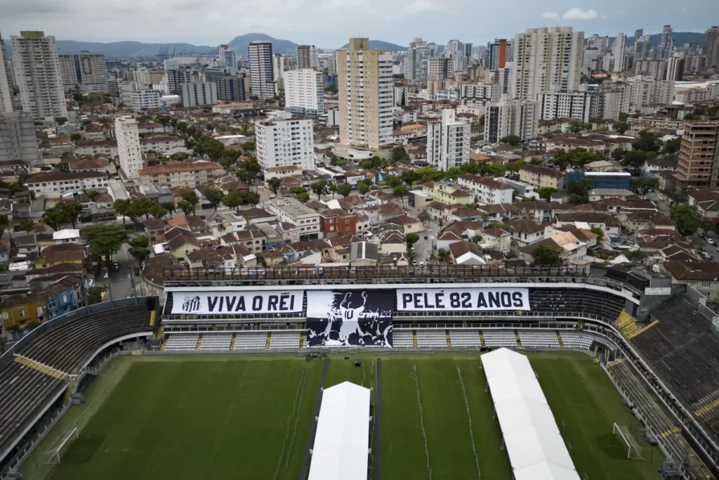 Pelé dio nombre a Santos, el equipo y la ciudad portuaria thumbnail
