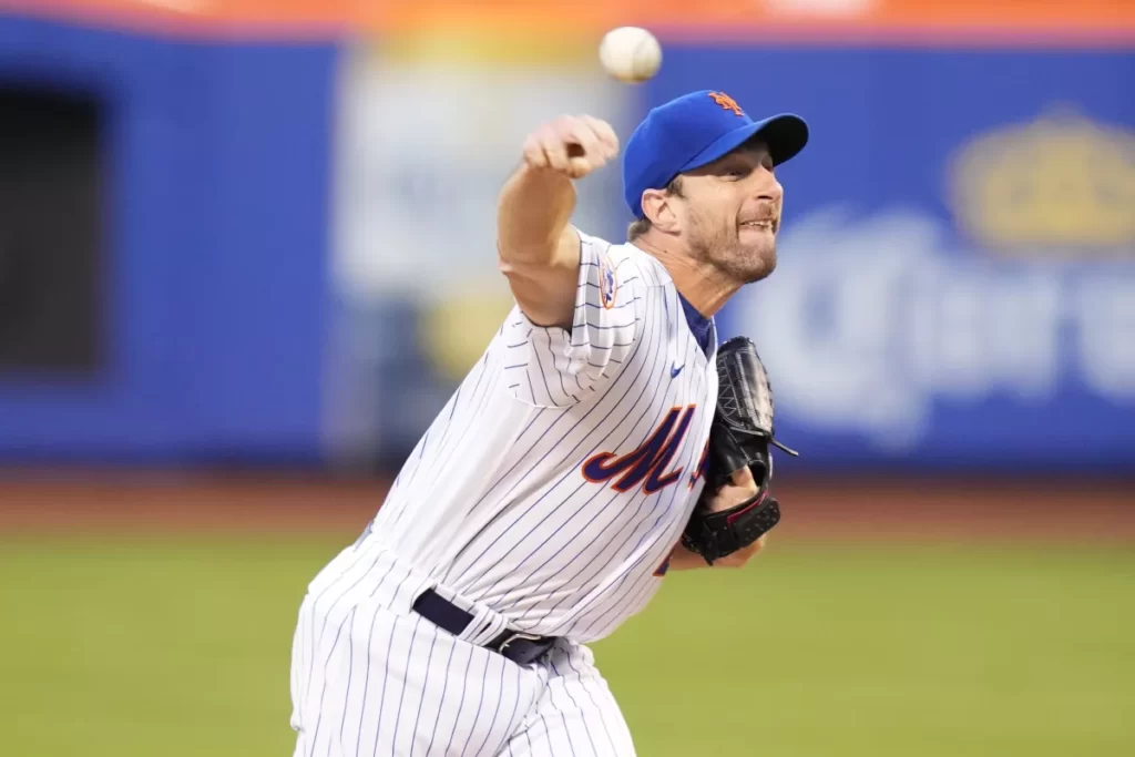 Scherzer se recupera y Mets blanquean 5-0 a Padres thumbnail