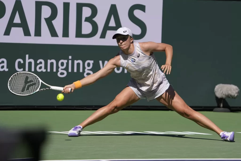 Swiatek, Rybakina a semis en Indian Wells; Fritz eliminado thumbnail