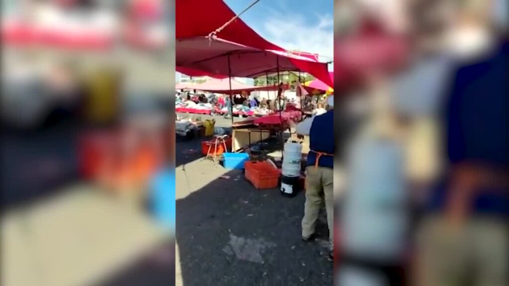 Video Enfrentamiento en tianguis de Cuautitlán Izca thumbnail