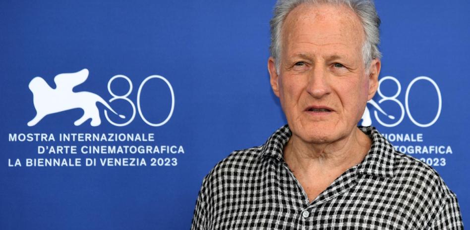 Michael Mann defiende su “melodrama operístico” sobre la vida de Enzo Ferrari thumbnail