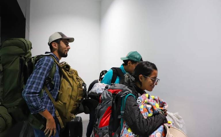 Regresan a Juárez alumnos y maestros de la UACJ varados en Acapulco thumbnail