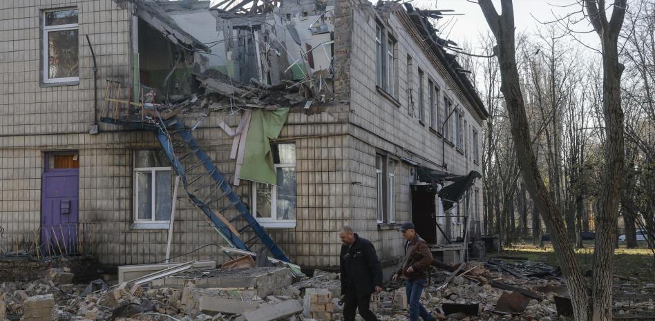 Rusia arremete contra Kiev con una cifra récord de 60 drones thumbnail
