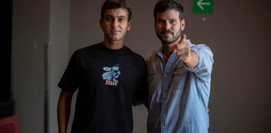 Taburete “Antes que ‘viva España’ hemos gritado ‘viva México, cabrones’ thumbnail