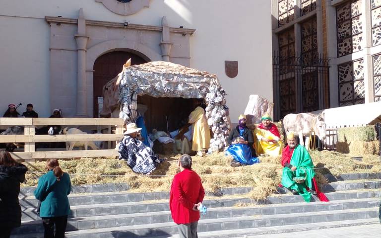 Conmemoran nacimiento de San Francisco de Asís con nacimiento thumbnail