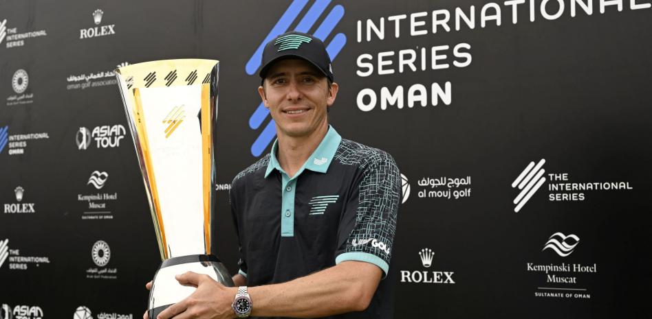 Carlos Ortiz triunfa en el Internacional Series Omán thumbnail