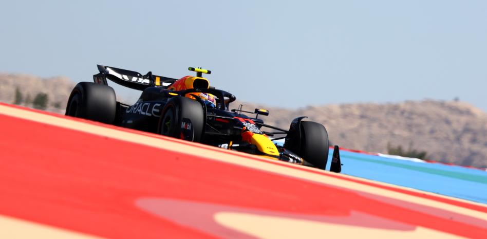 Sergio ‘Checo’ Pérez termina segundo en los ensayos en Bahréin thumbnail