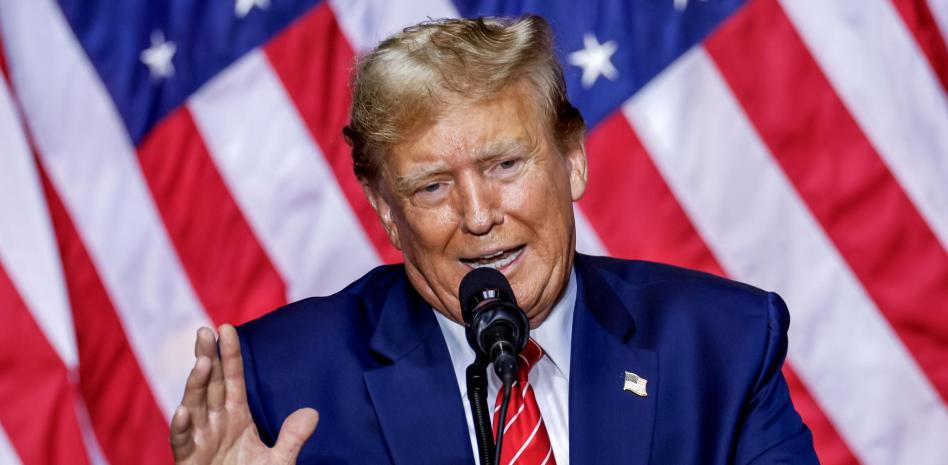 Jueza niega desestimar 32 cargos contra Trump por documentos confidenciales thumbnail