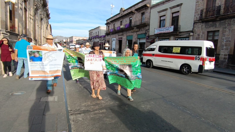 Piden apoyo a CNTE para buscar a activista desaparecido en Coalcomán, Michoacán thumbnail